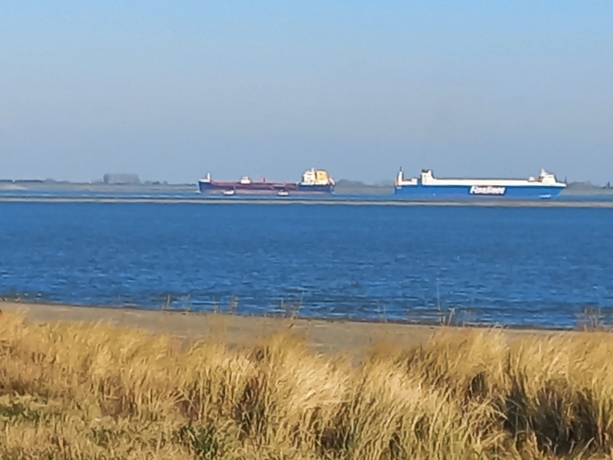 Gemütliches Chalet mit Terrasse-Binnen