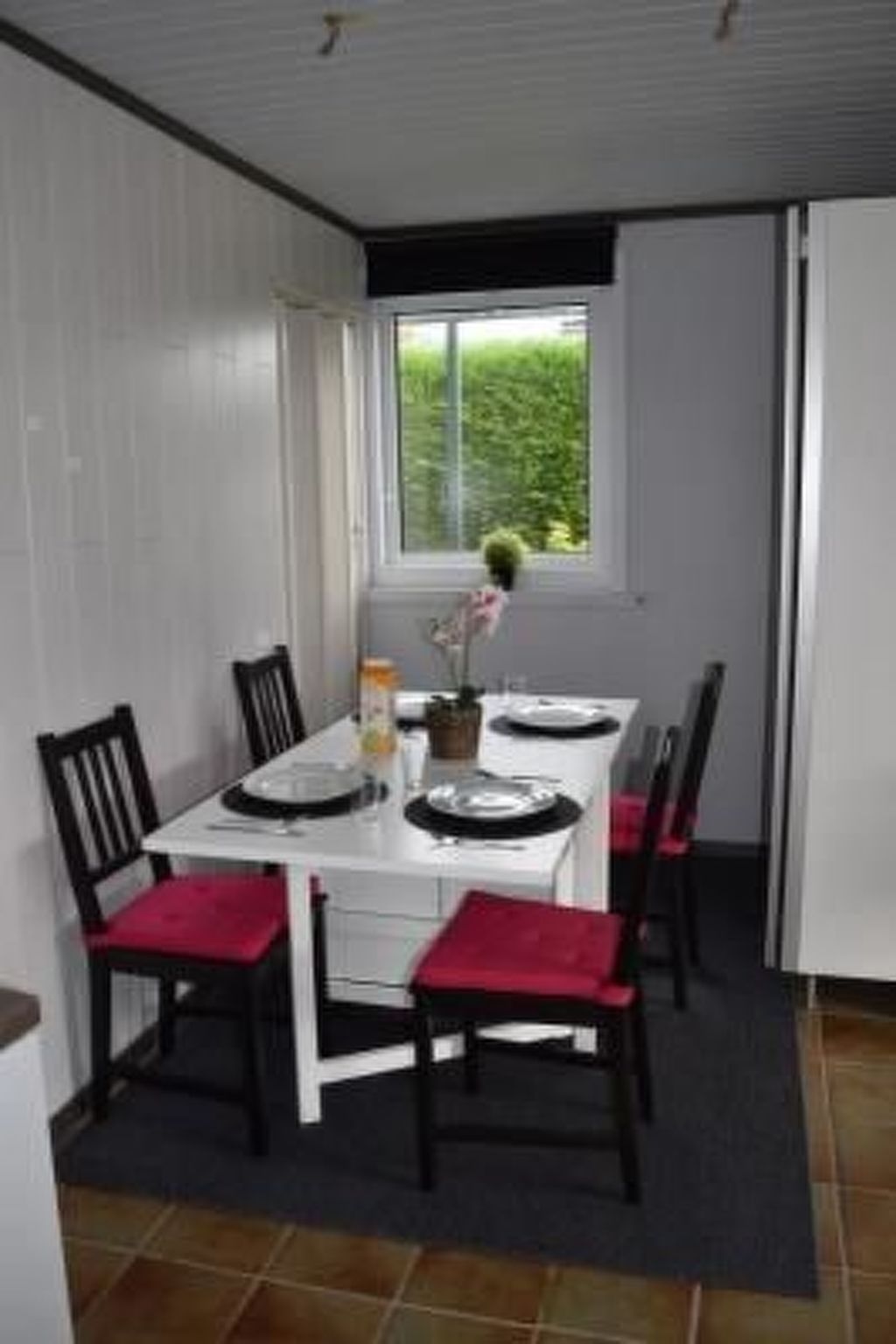 Kleines Haus mit Garten, direkt hinter dem Deich-Drinnen