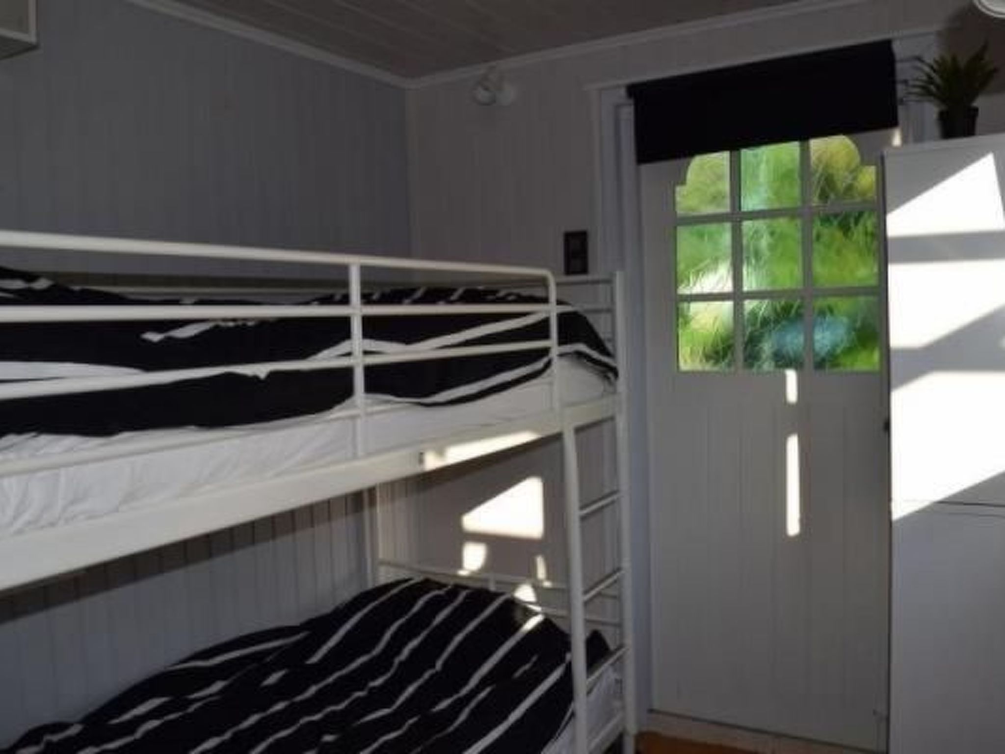 Kleines Haus mit Garten, direkt hinter dem Deich-Drinnen