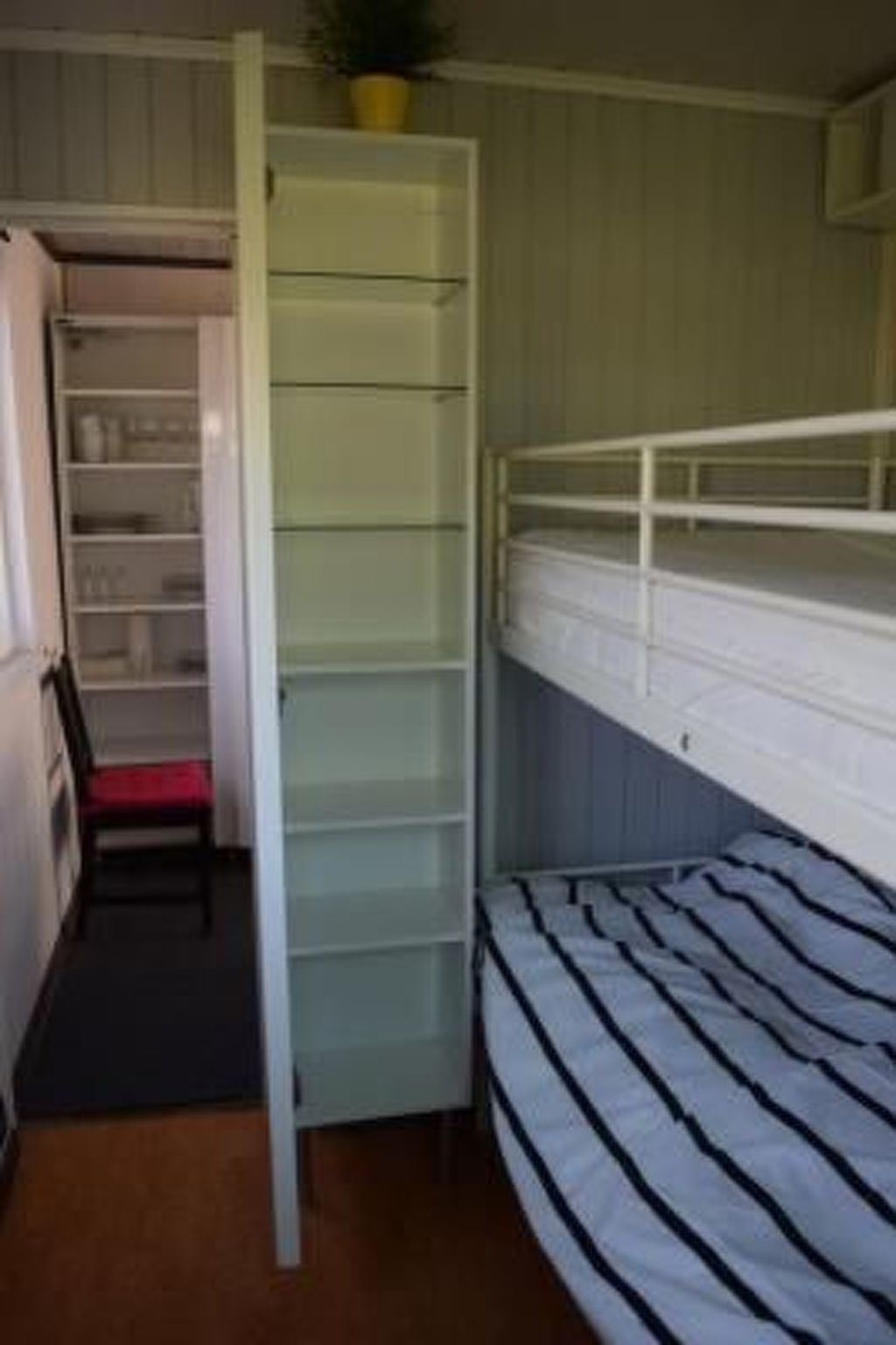 Kleines Haus mit Garten, direkt hinter dem Deich-Drinnen