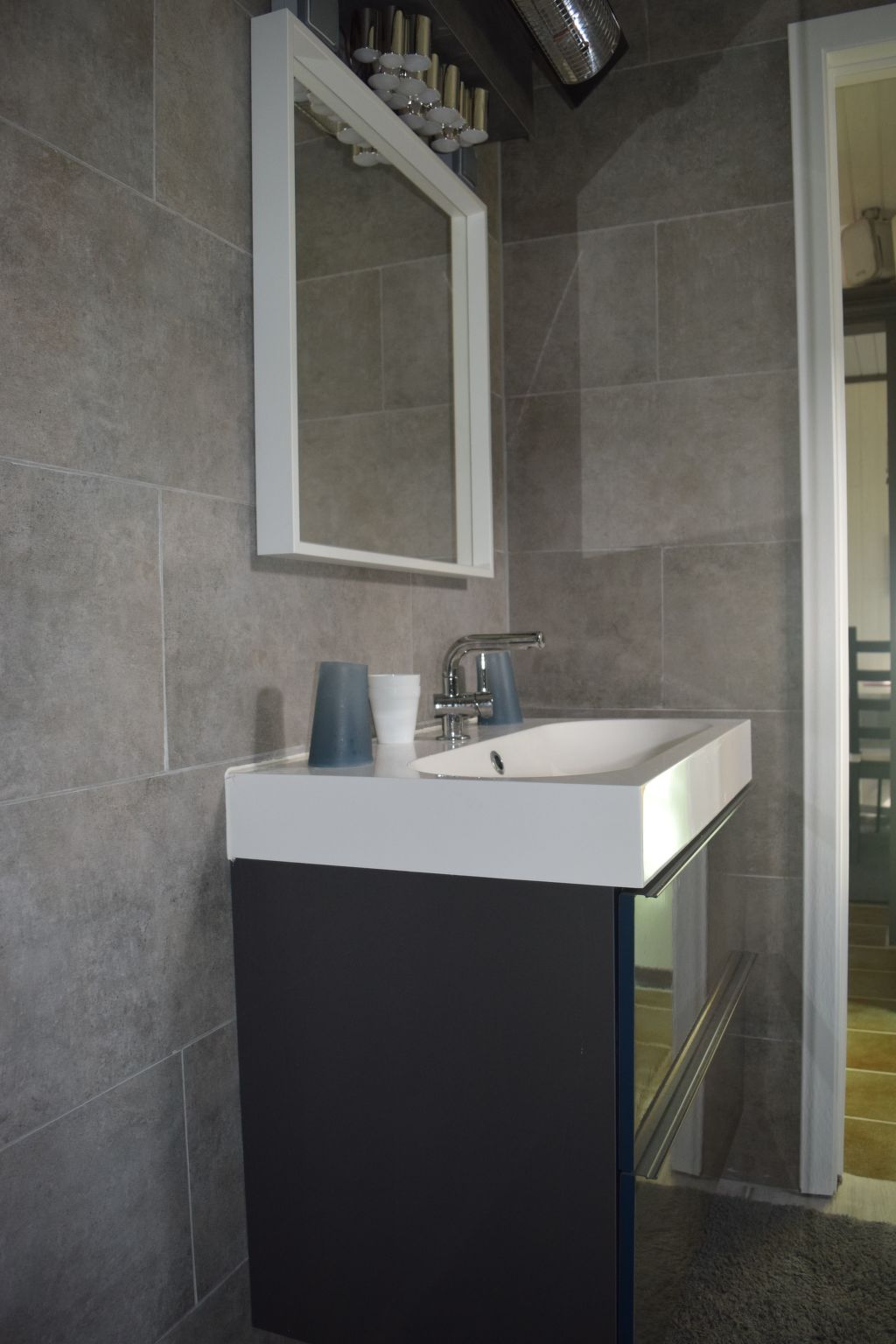 Kleines Haus mit Garten, direkt hinter dem Deich-Drinnen