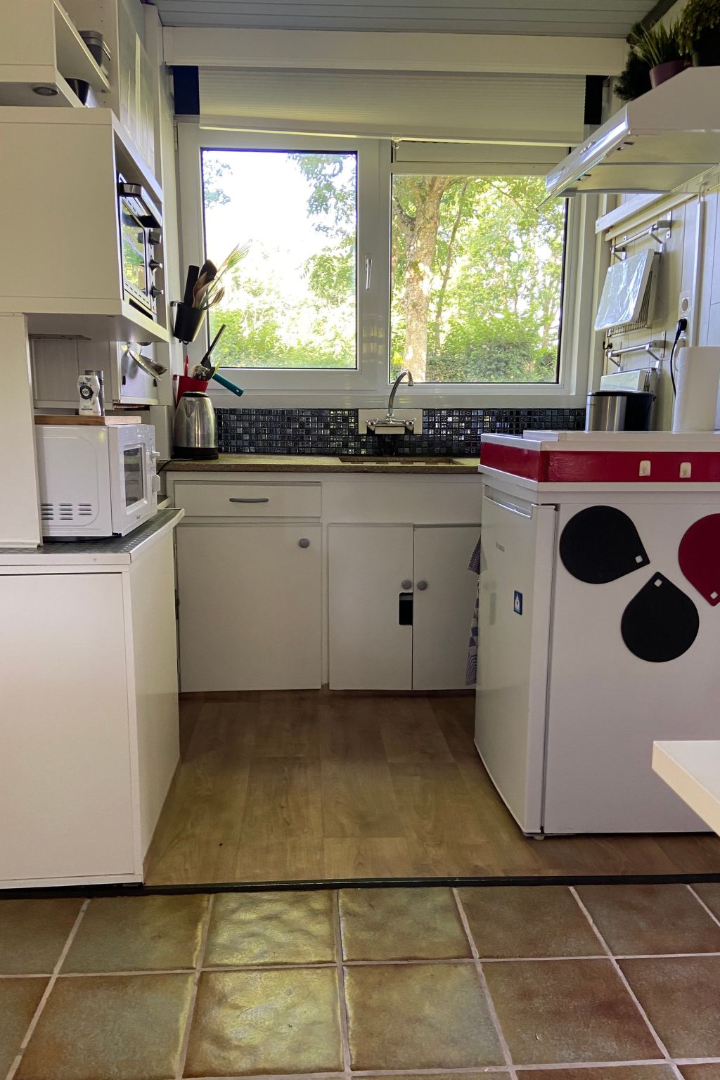 Kleines Haus mit Garten, direkt hinter dem Deich-Drinnen