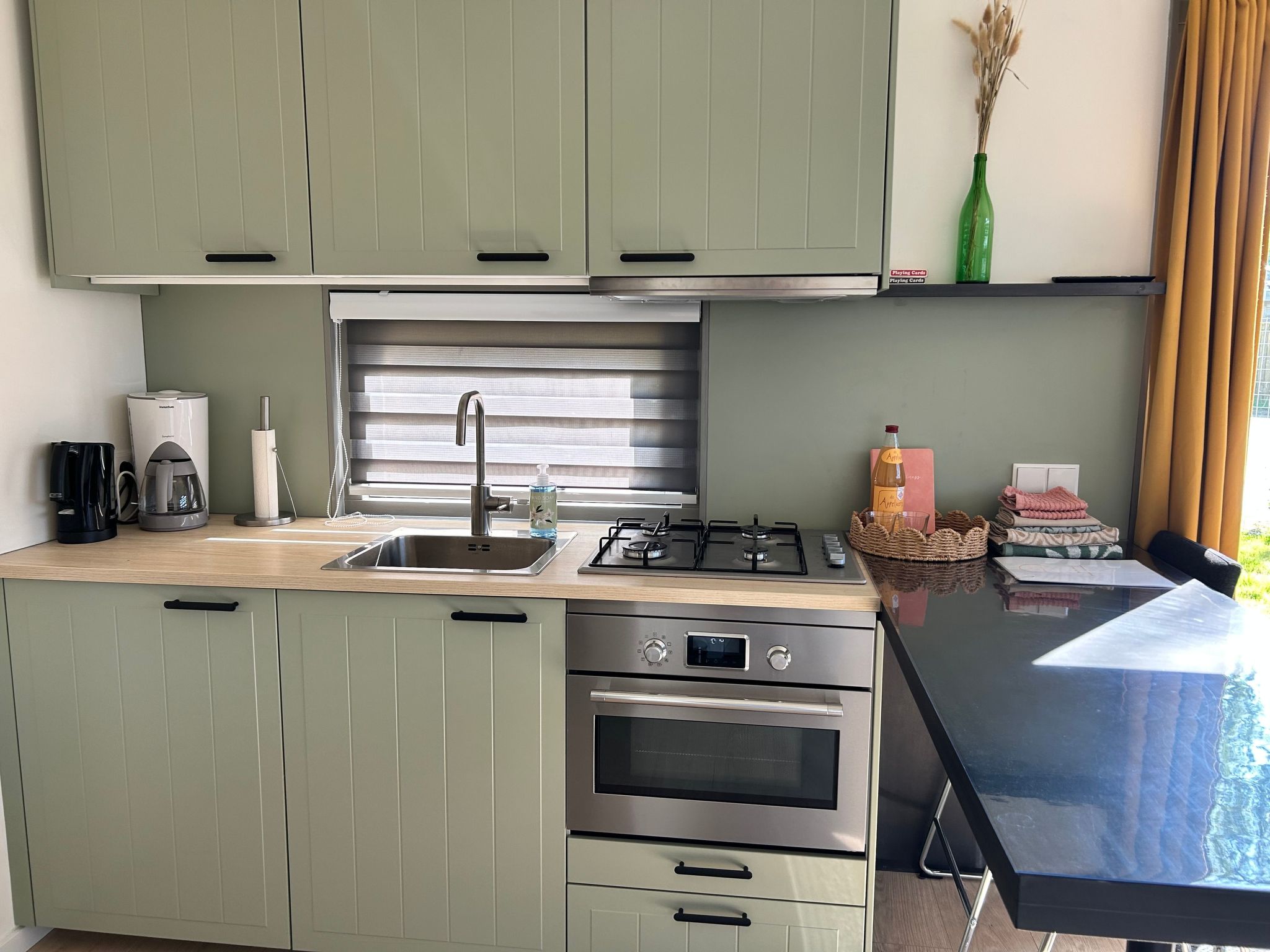 Winziges Sonnenhaus-Dedans