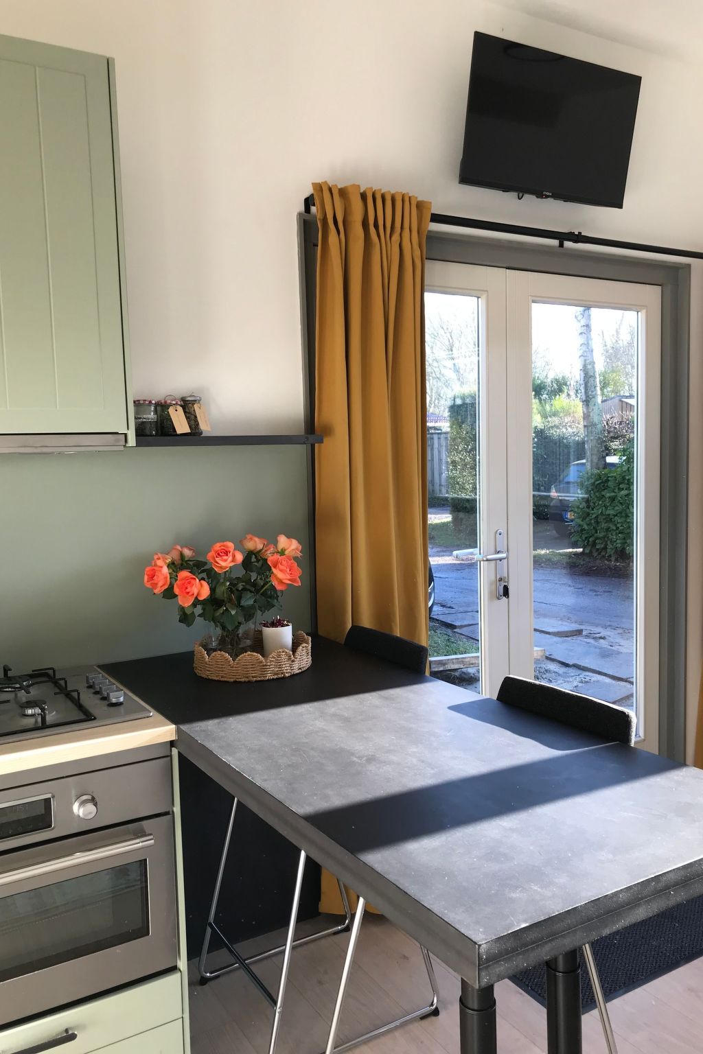 Winziges Sonnenhaus-Dedans