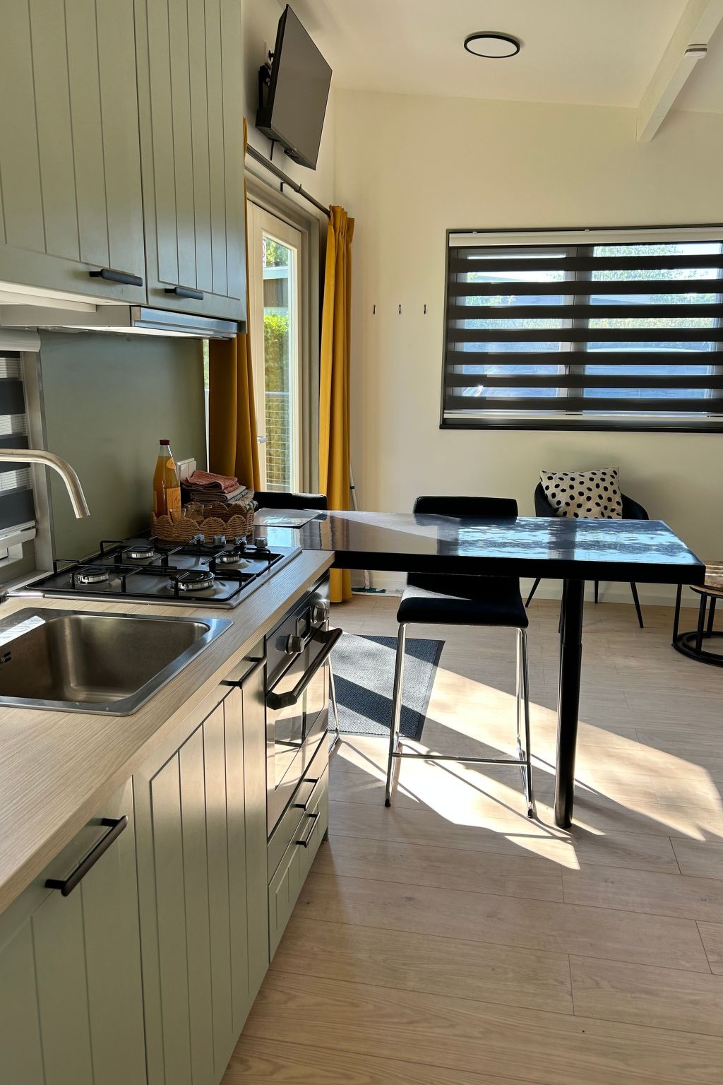 Winziges Sonnenhaus-Dedans