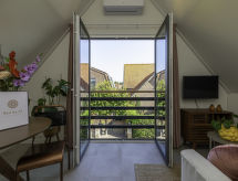 Bed by Al: modern appartement in hartje Kortgene, 500m van het Veerse Meer - thumbnail 1
