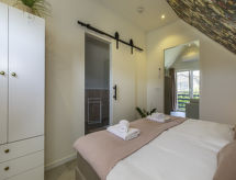 Bed by Al: modern appartement in hartje Kortgene, 500m van het Veerse Meer - thumbnail 2