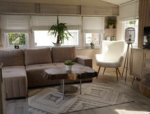 Modern strandappartement met zwembad in Beach Resort Kamperland - thumbnail 2
