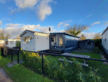 Strandappartement met zwembad in Kamperland, Zeeland - thumbnail 1