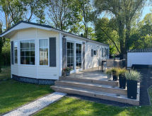 RBR 276 - Luxe strandhuis met privétuin en gedeeld zwembad in Kamperland - thumbnail 2