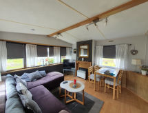 Strandappartement met tuin en zwembad bij Beach Resort Kamperland - thumbnail 2