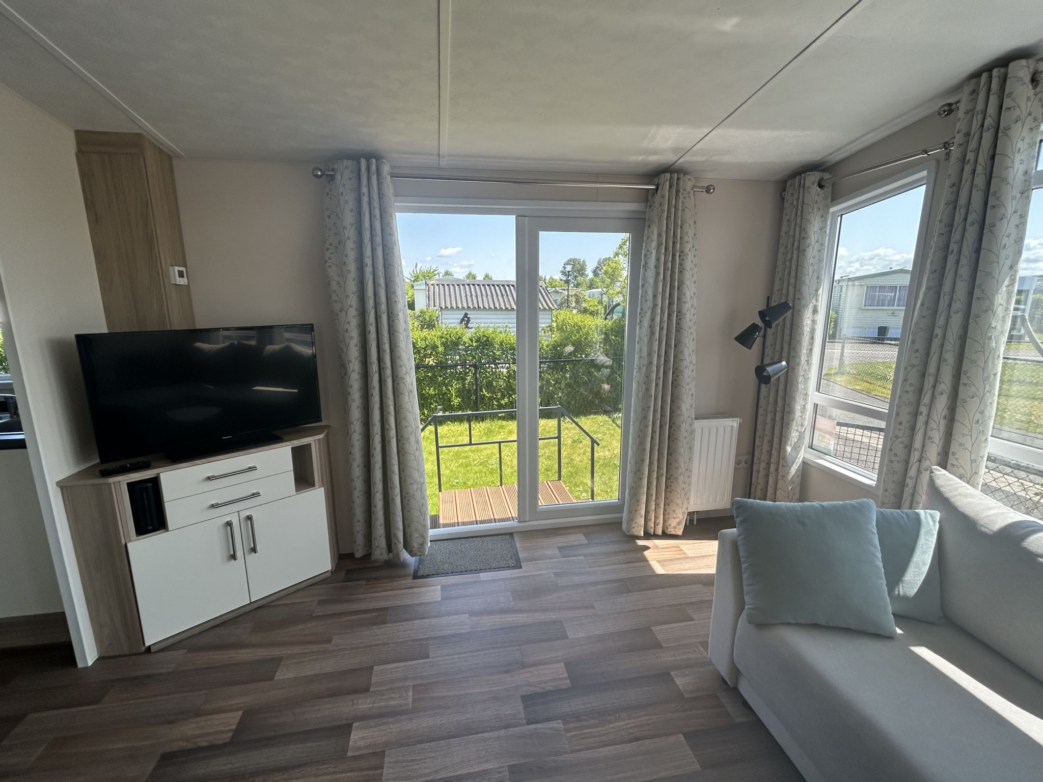 NV 1013 - Beach Resort Nieuwvliet Bad - Image 5