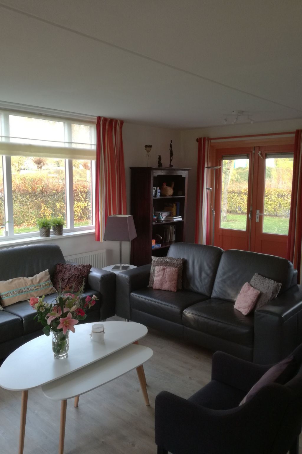 Einmalige, ruhige Ferienvilla im Grünen-Inside