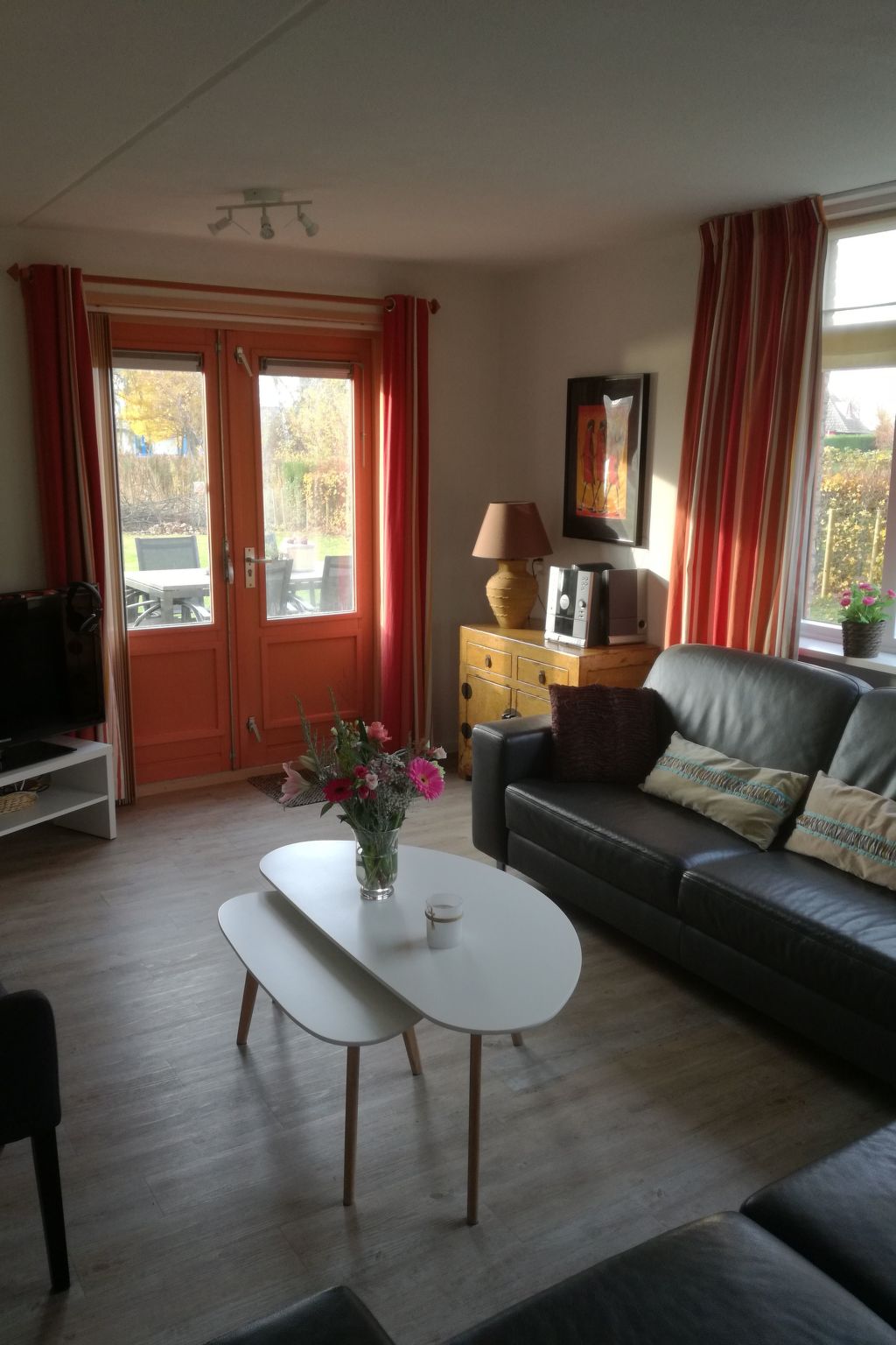 Einmalige, ruhige Ferienvilla im Grünen-Inside