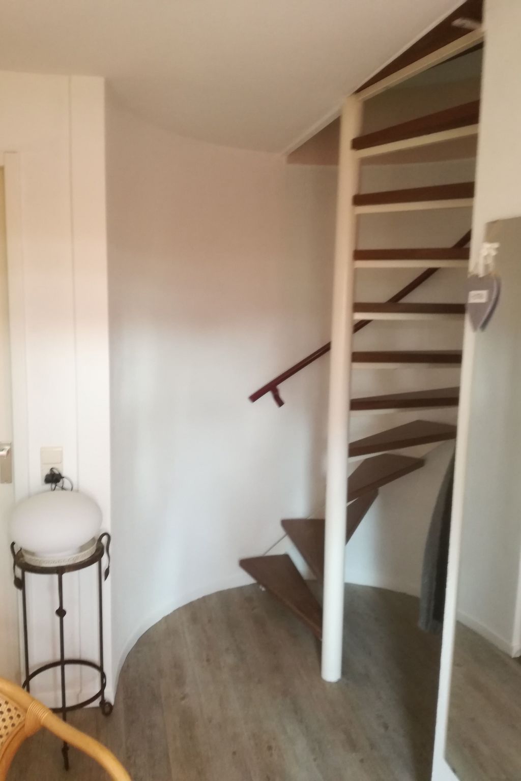 Einmalige, ruhige Ferienvilla im Grünen-Inside