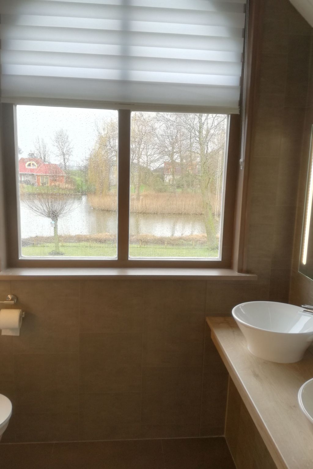 Einmalige, ruhige Ferienvilla im Grünen-Inside