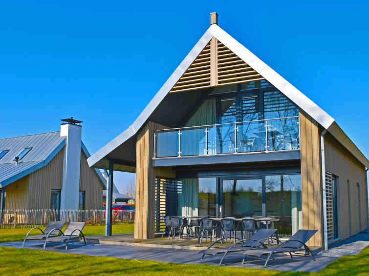 Vrijstaand vakantiehuis aan het strand in Tholen · 212 m² in Tholen