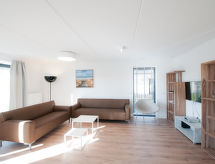 Luxe strandvilla Oesterdam Resort: 10 pers, sauna & jacuzzi aan zee - thumbnail 4