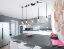 Luxe vrijstaande villa aan zee op Oesterdam Resort voor 8 personen - thumbnail 4