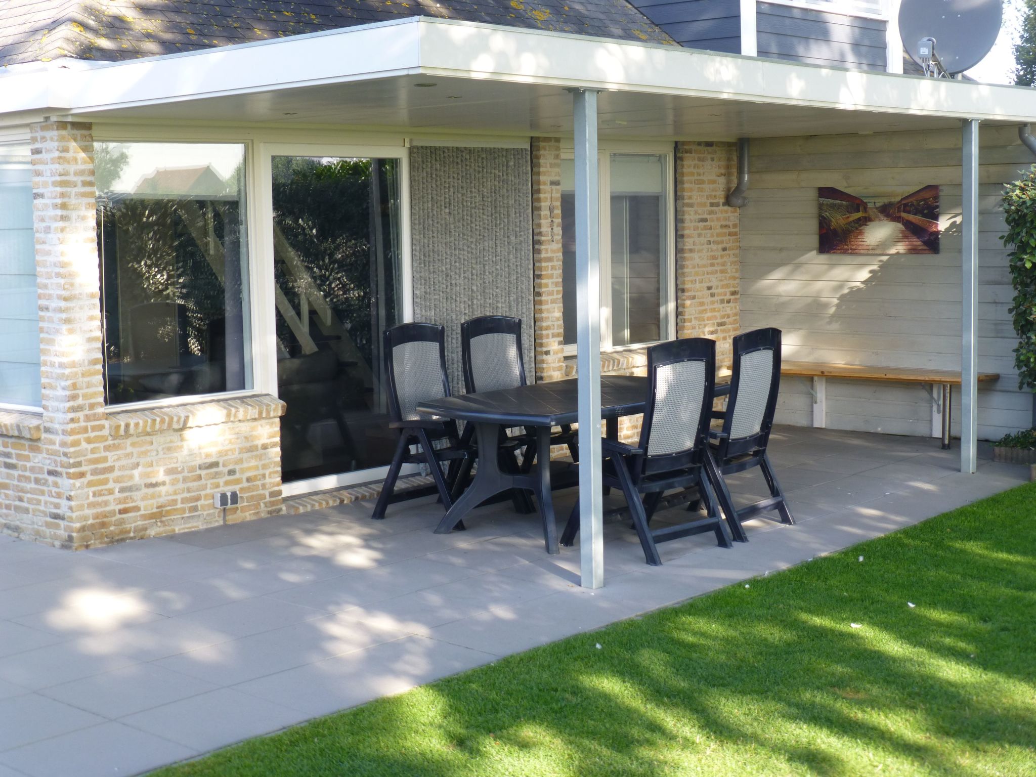 Neuer schöner Bungalow-Dedans