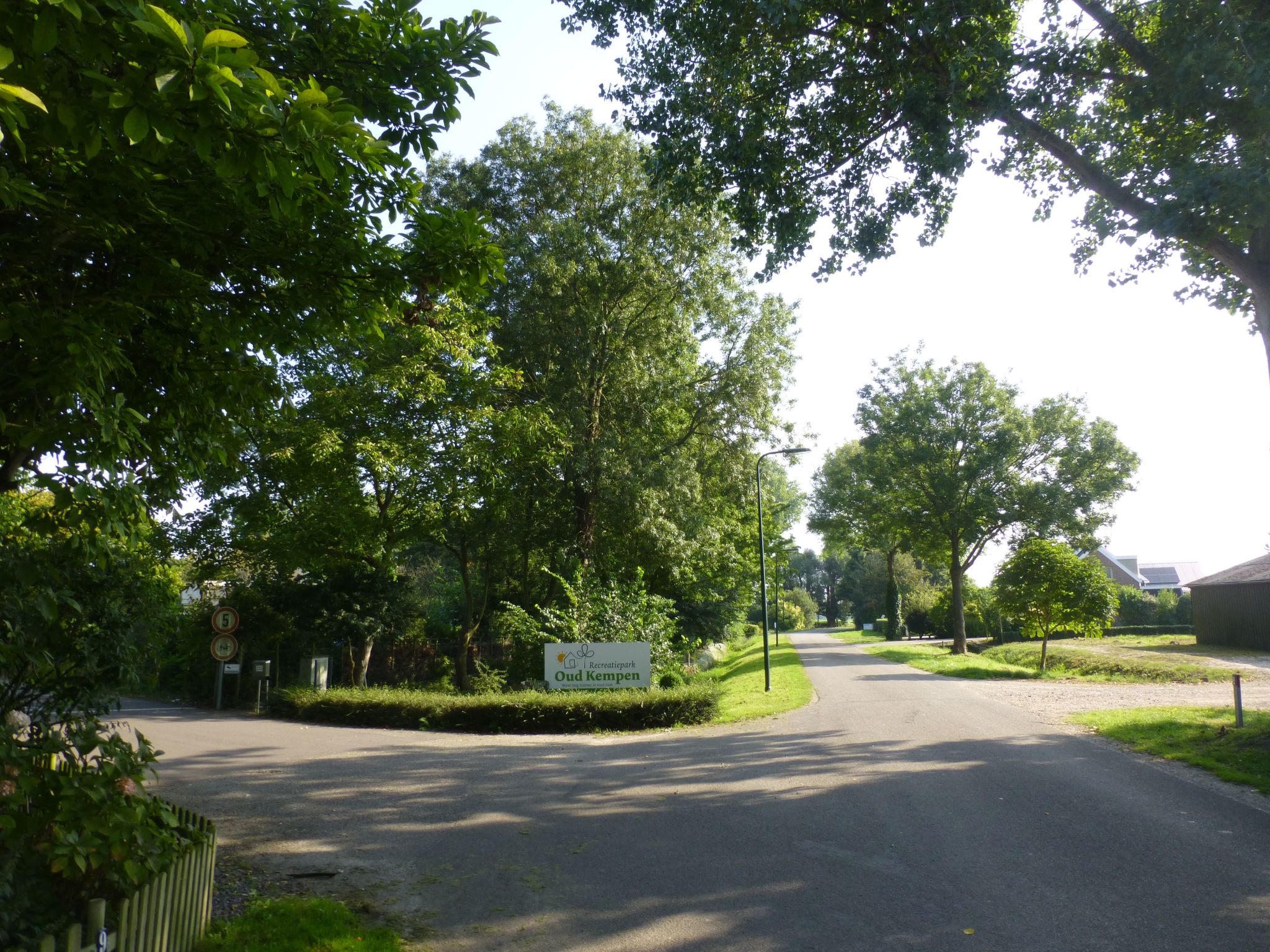 Neuer schöner Bungalow-Dedans