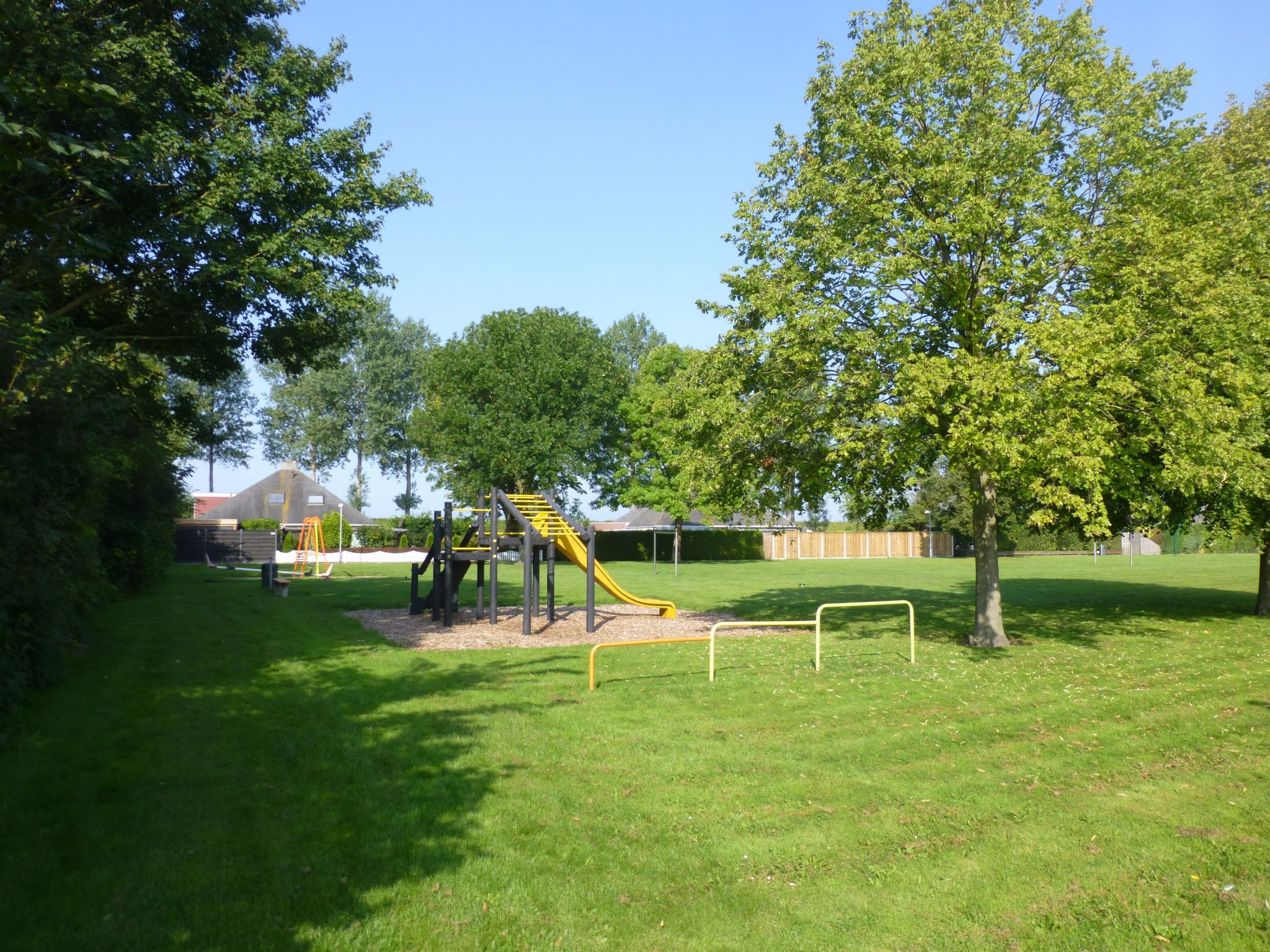 Neuer schöner Bungalow-Dedans