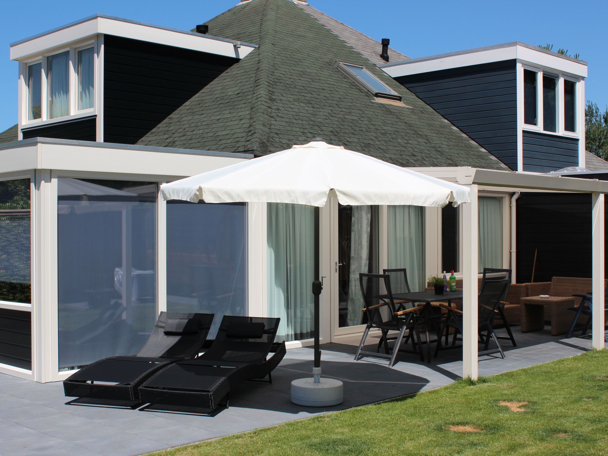 Ferienhaus mit umzäuntem Garten in Stavenisse (Niederlande) und 1 Hund erlaubt