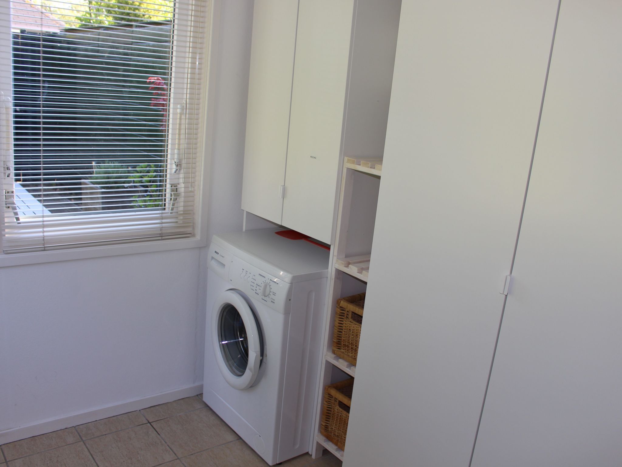 Mit Garten, Grill und Terrasse-Drinnen