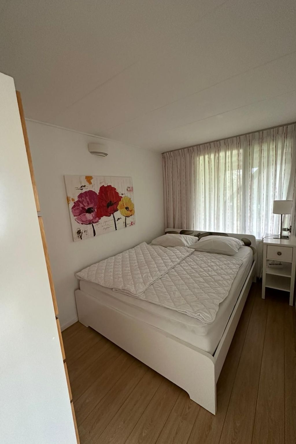 Mit Garten, Grill und Terrasse-Drinnen