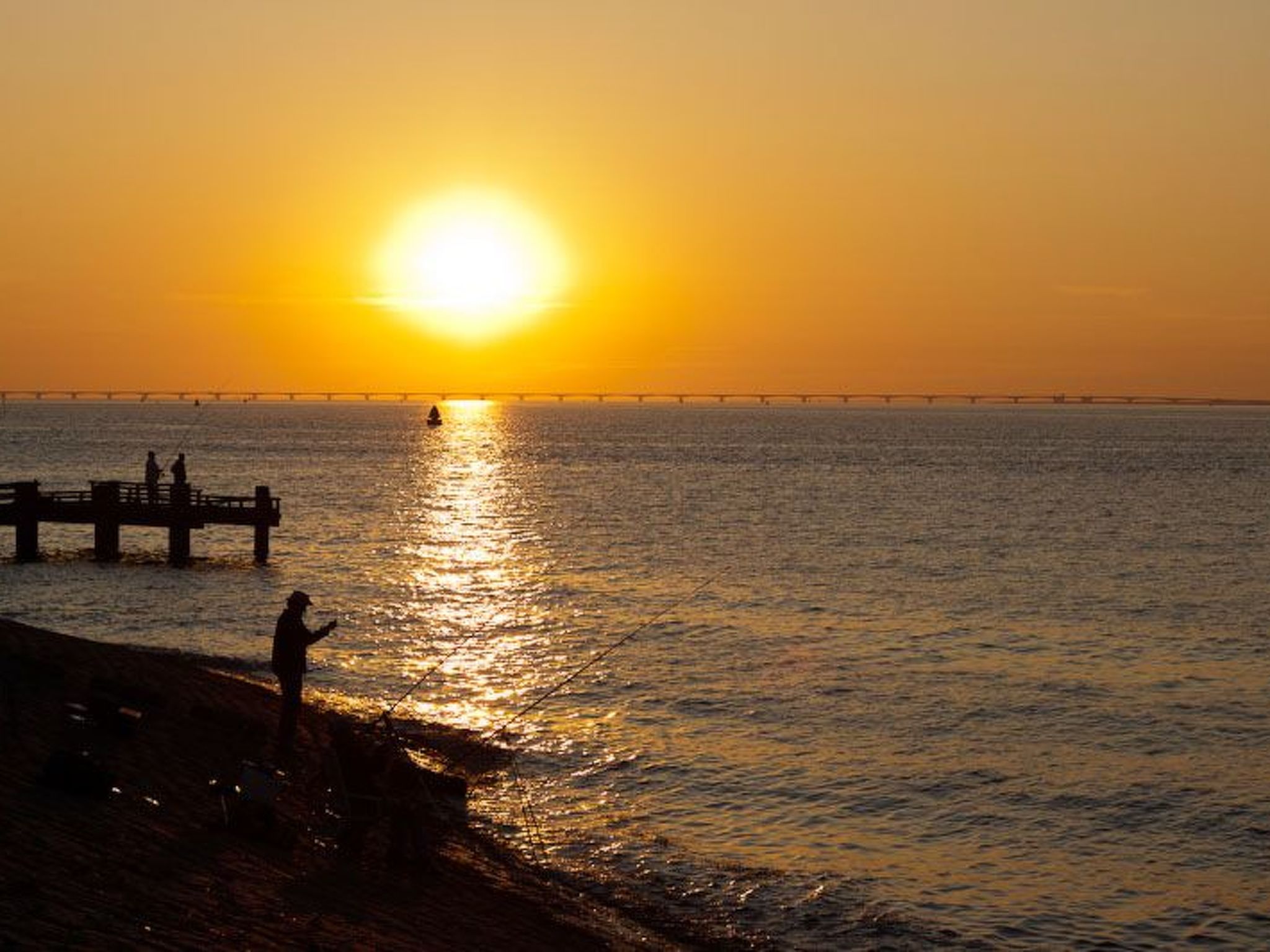 Mit Garten, Grill und Terrasse-Drinnen