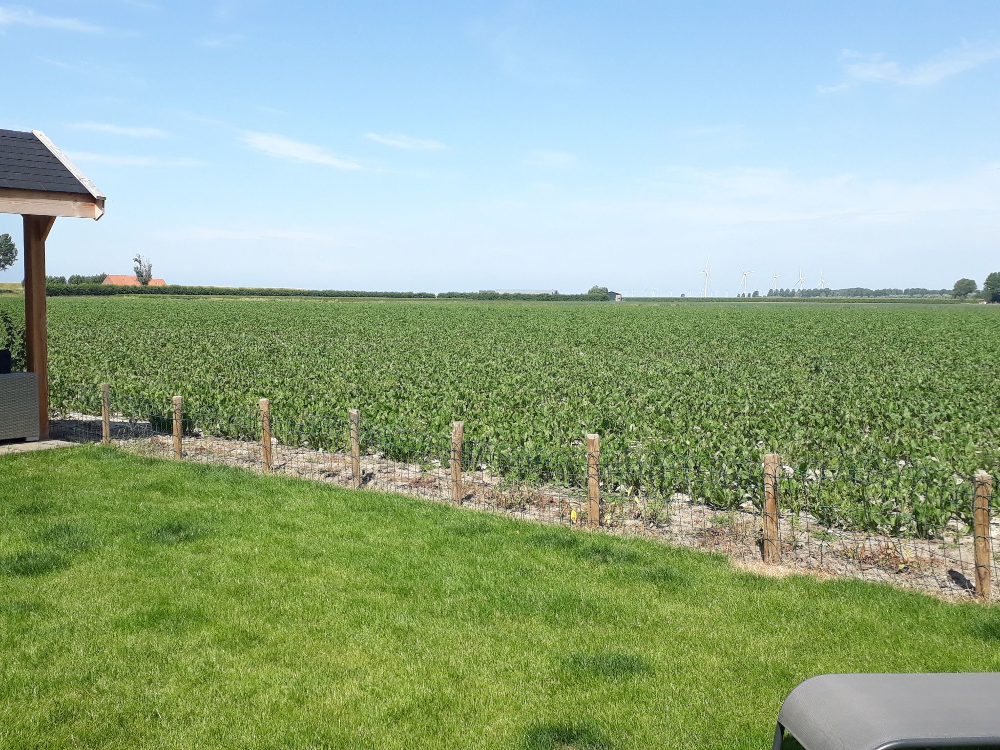 Mit privatem Garten und Terrasse-Drinnen