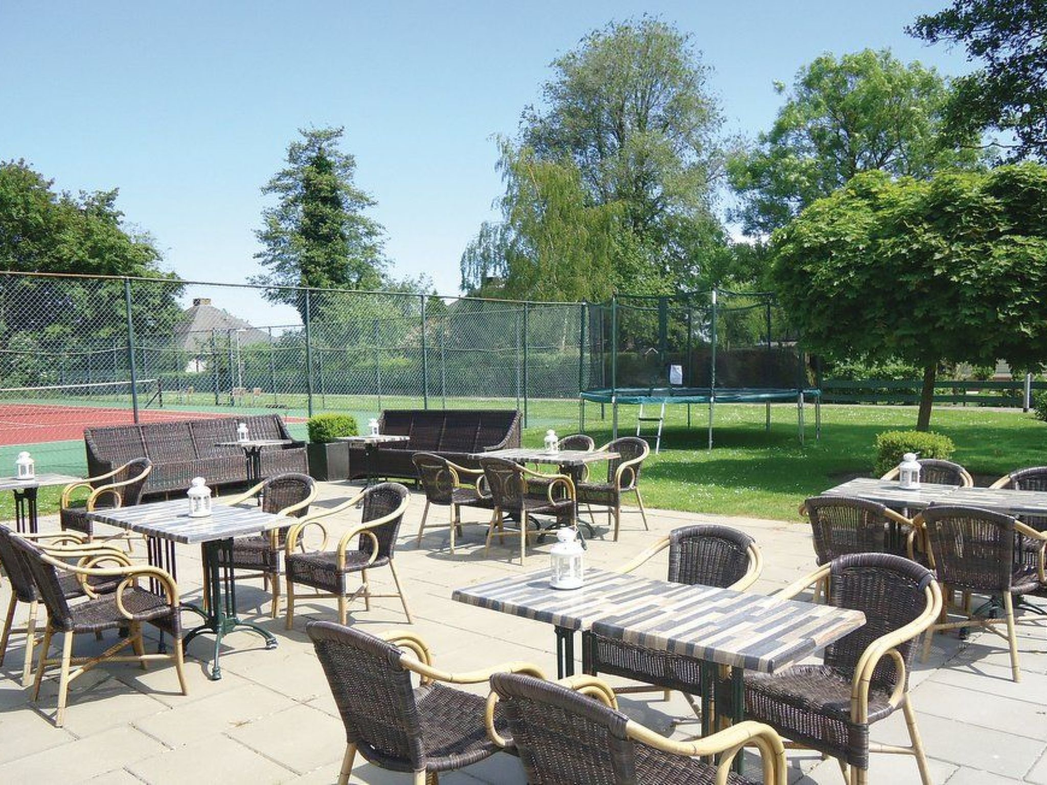 Mit privatem Garten und Terrasse-Drinnen