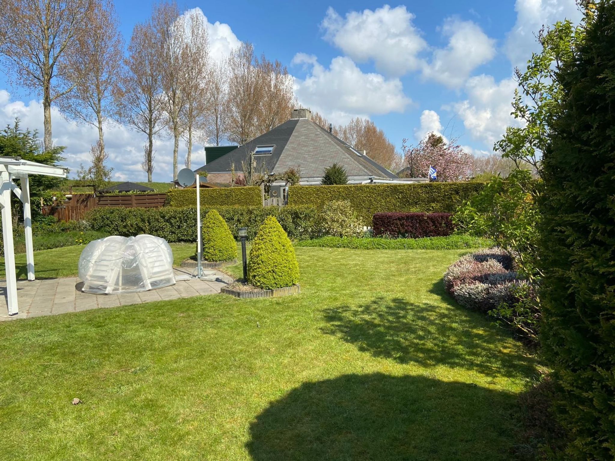 "Buurtweg 61"-Drinnen