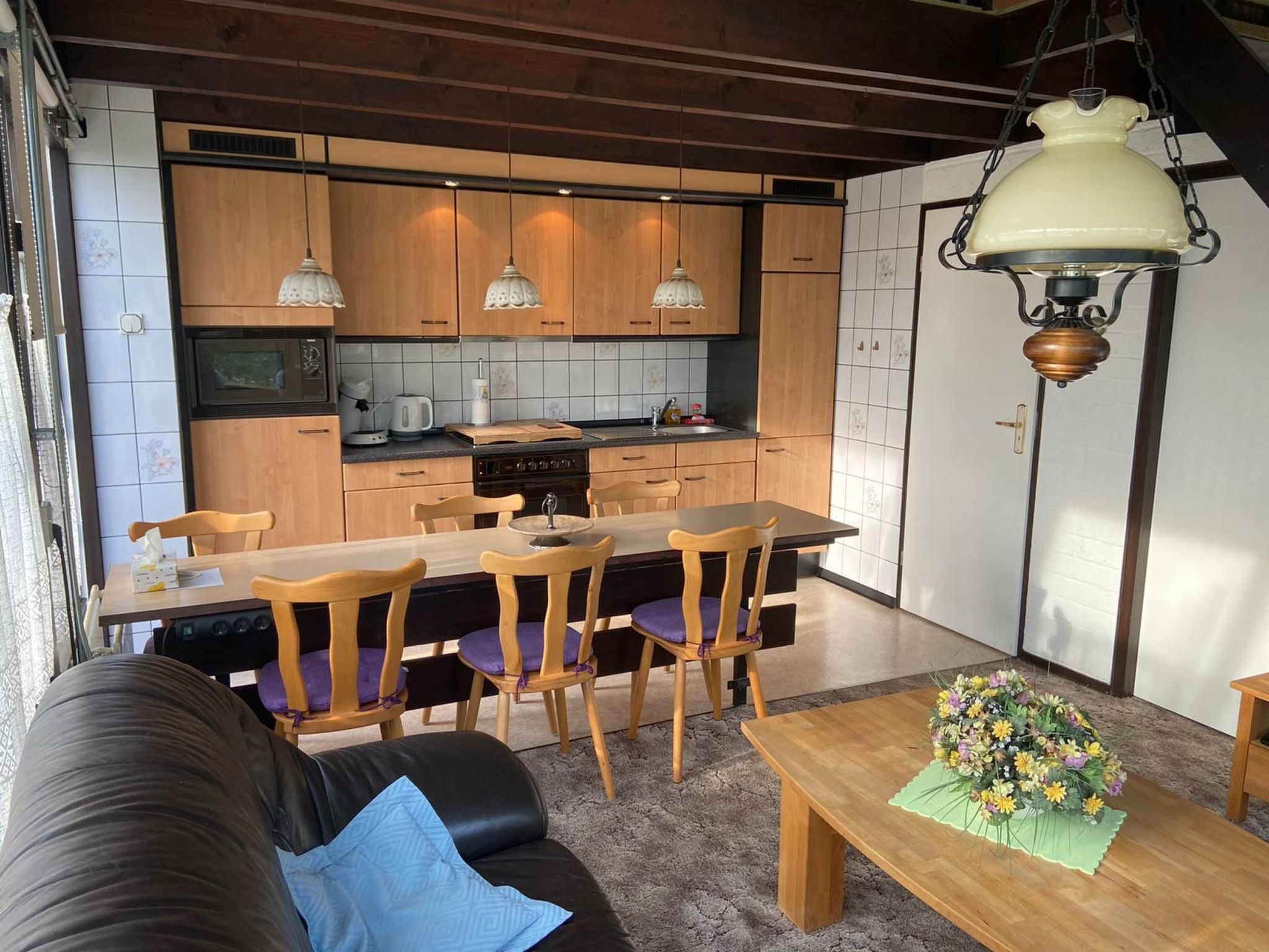 "Buurtweg 61"-Drinnen