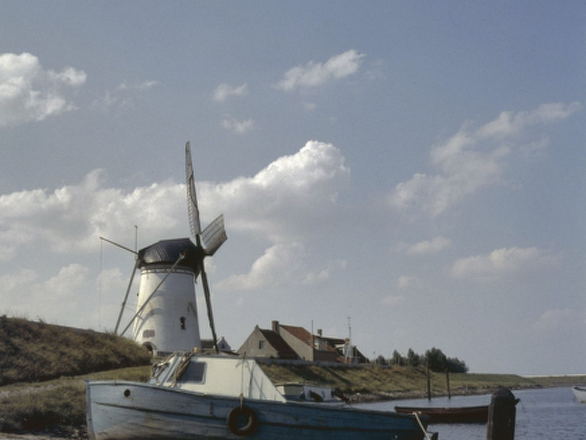 "Buurtweg 61"-Drinnen