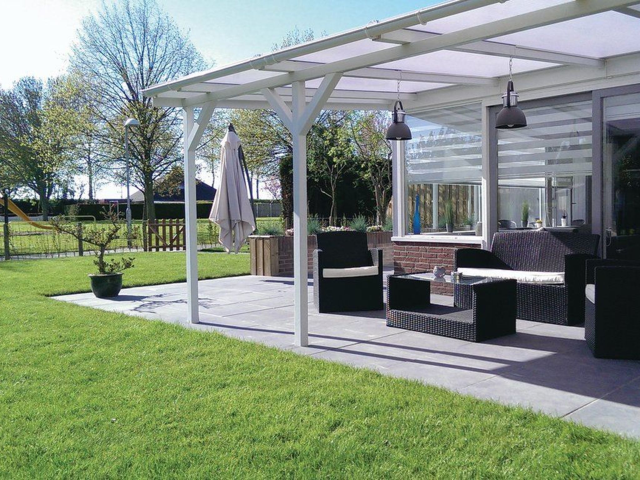 Vakantiehuis aan zee in natuurgebied zeeland Geschakelde bungalow in een blok van vier, geschikt voor 6 personen (2 huisdieren max.), gelegen op een kleinschalig autovrij vakantiepark op loopafstand v..