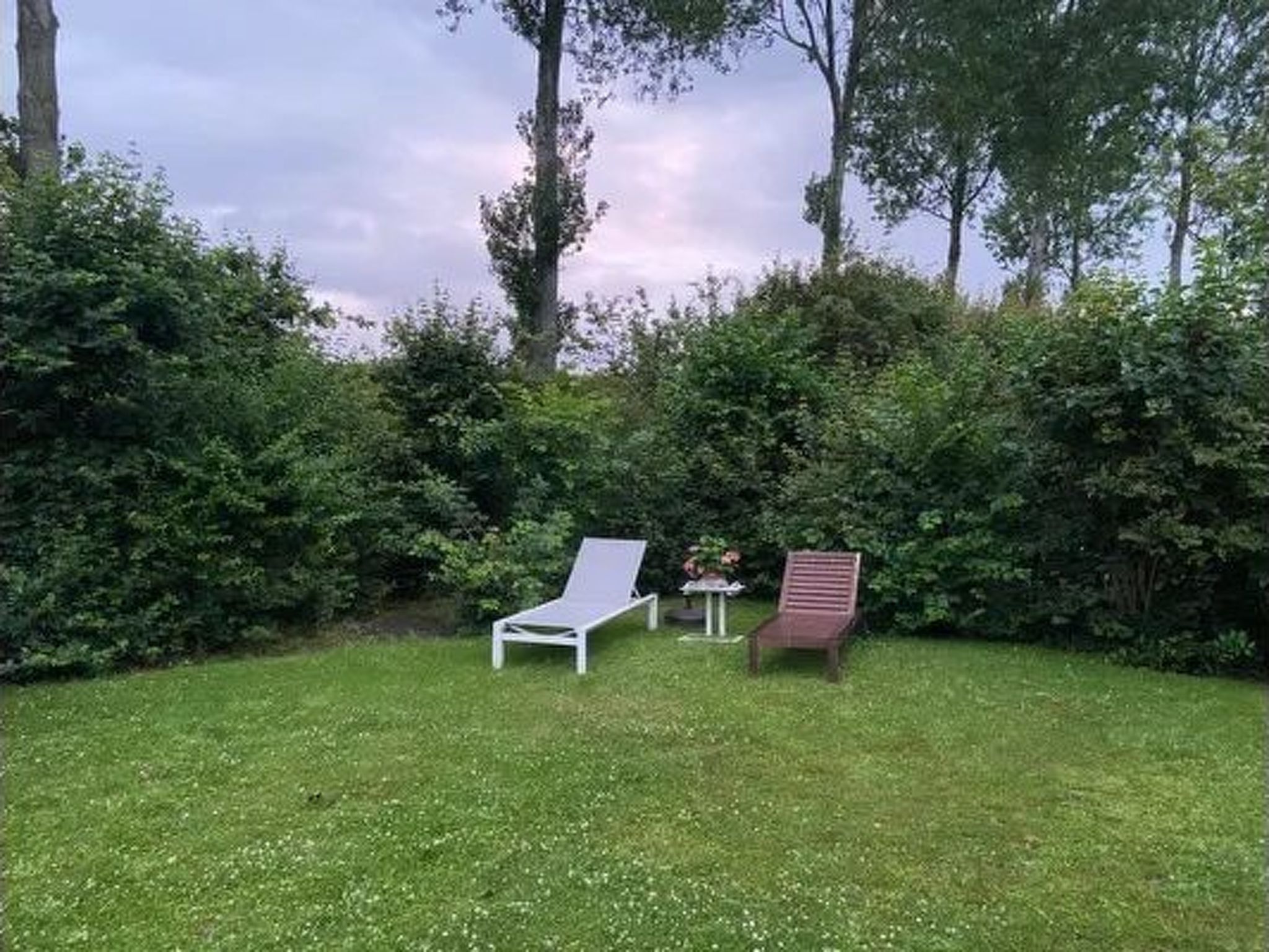 Wunderschön komplett modernisierter Bungalow.-Draußen