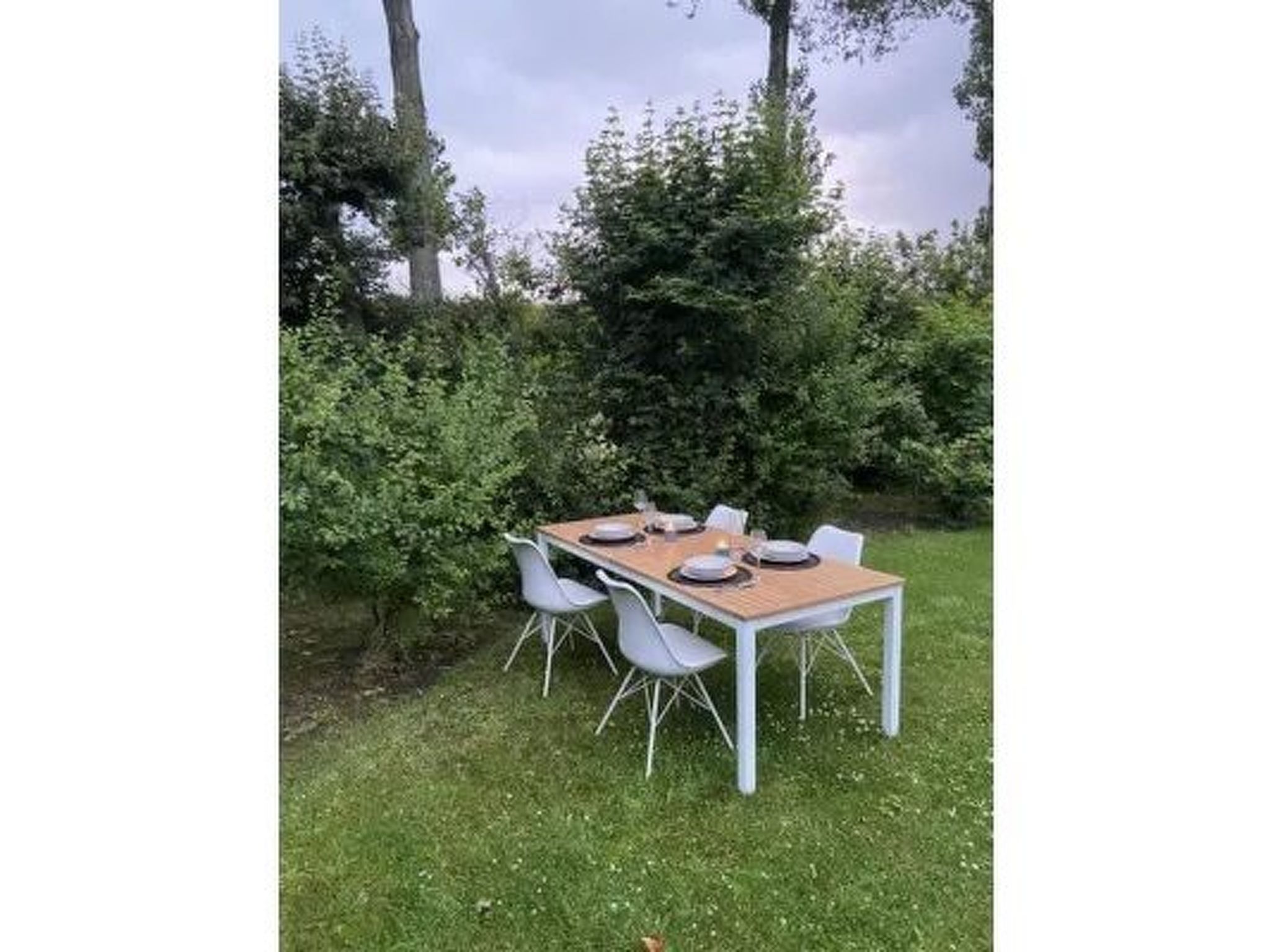 Wunderschön komplett modernisierter Bungalow.-Draußen