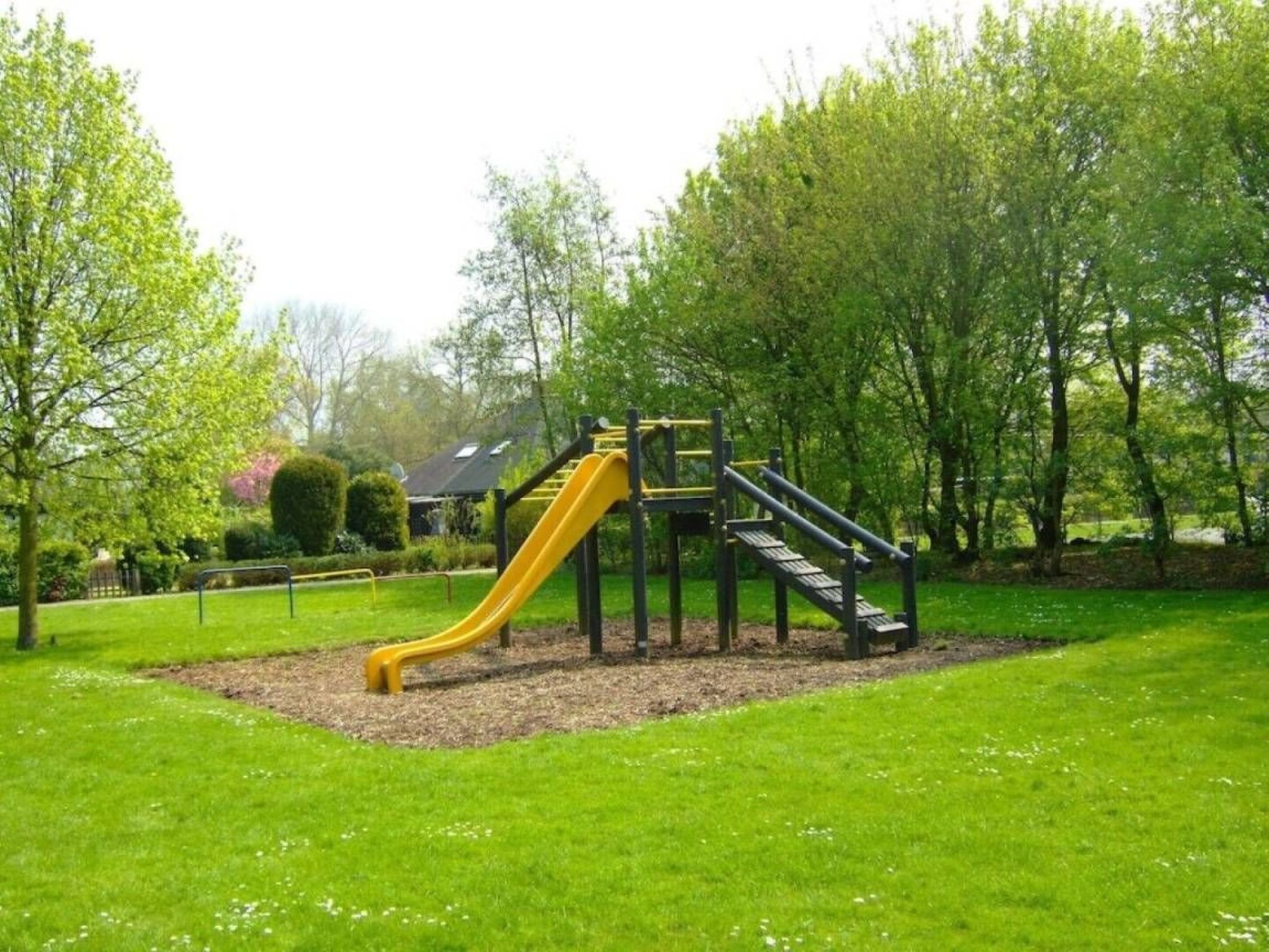 "Buurtweg 121"-Dedans