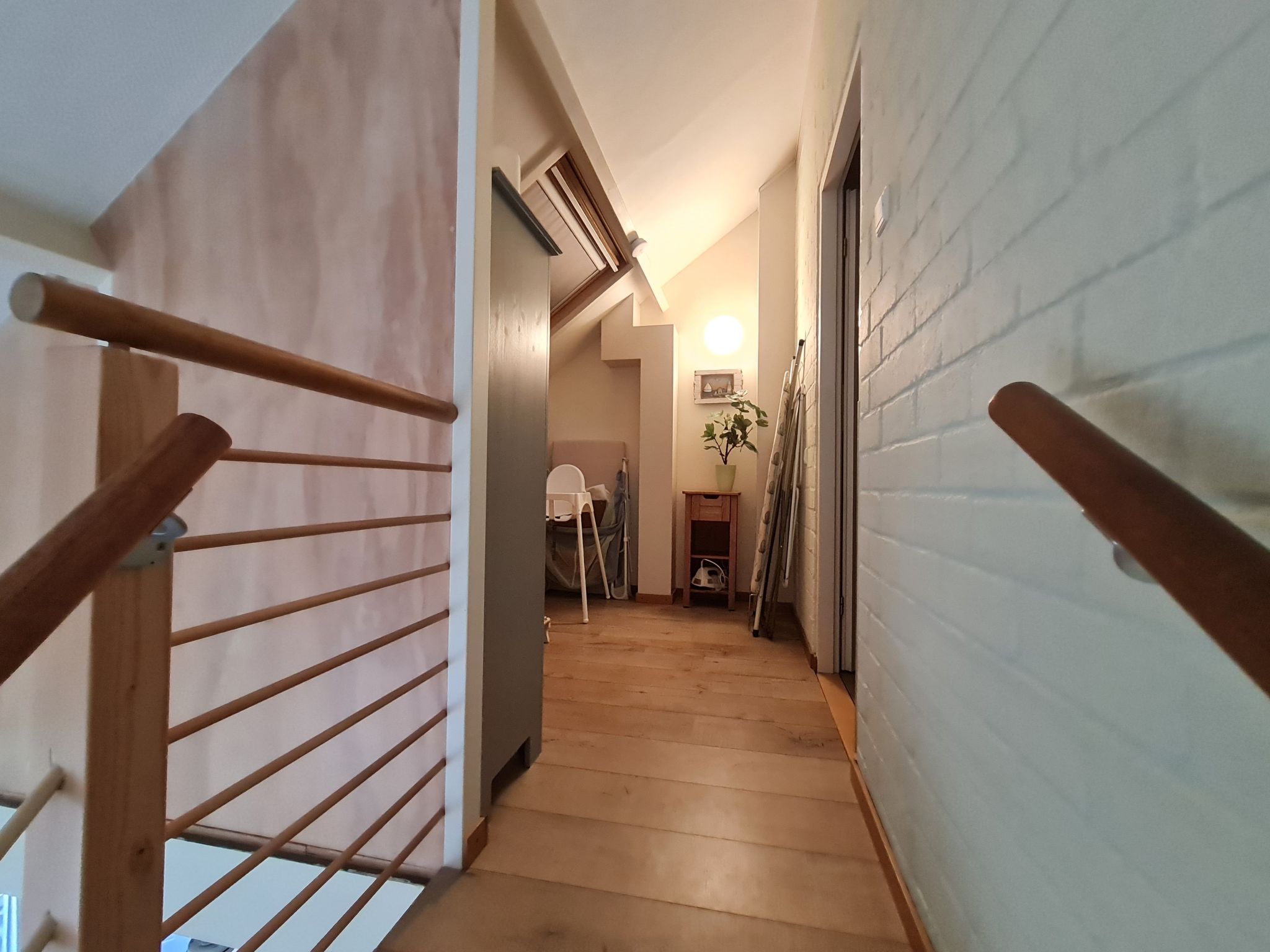 "Buurtweg 121"-Dedans