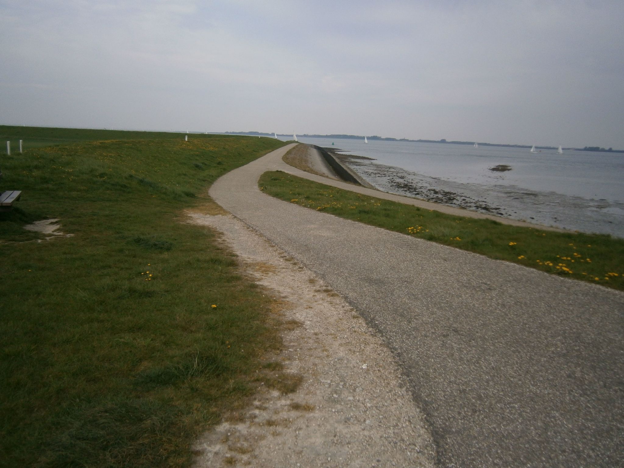 Mit privatem Garten und Grill-Binnen