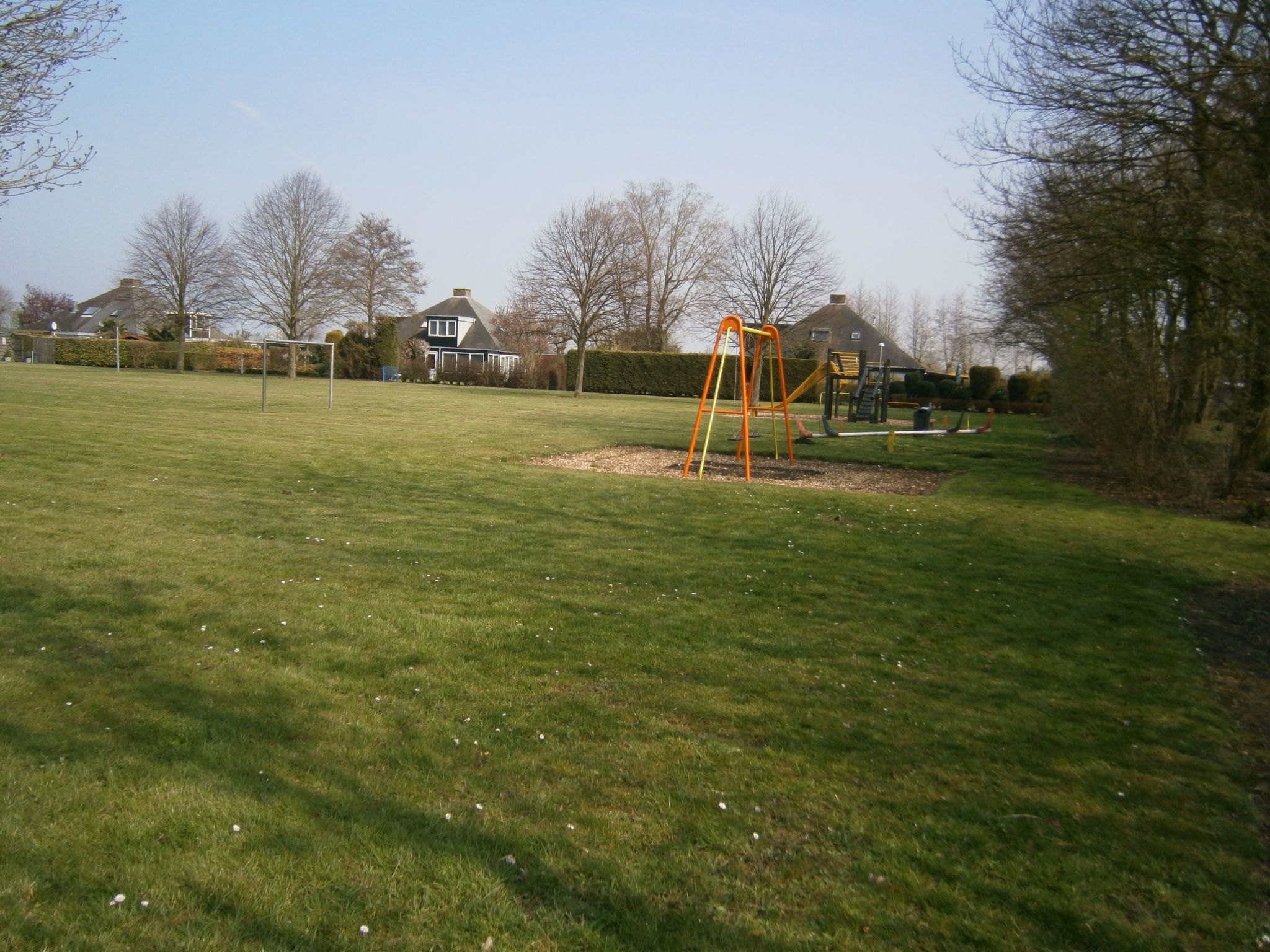 Doppelhaushälfte für sechs Personen in einem Ferienpark in der Nähe von Staveni-Dedans