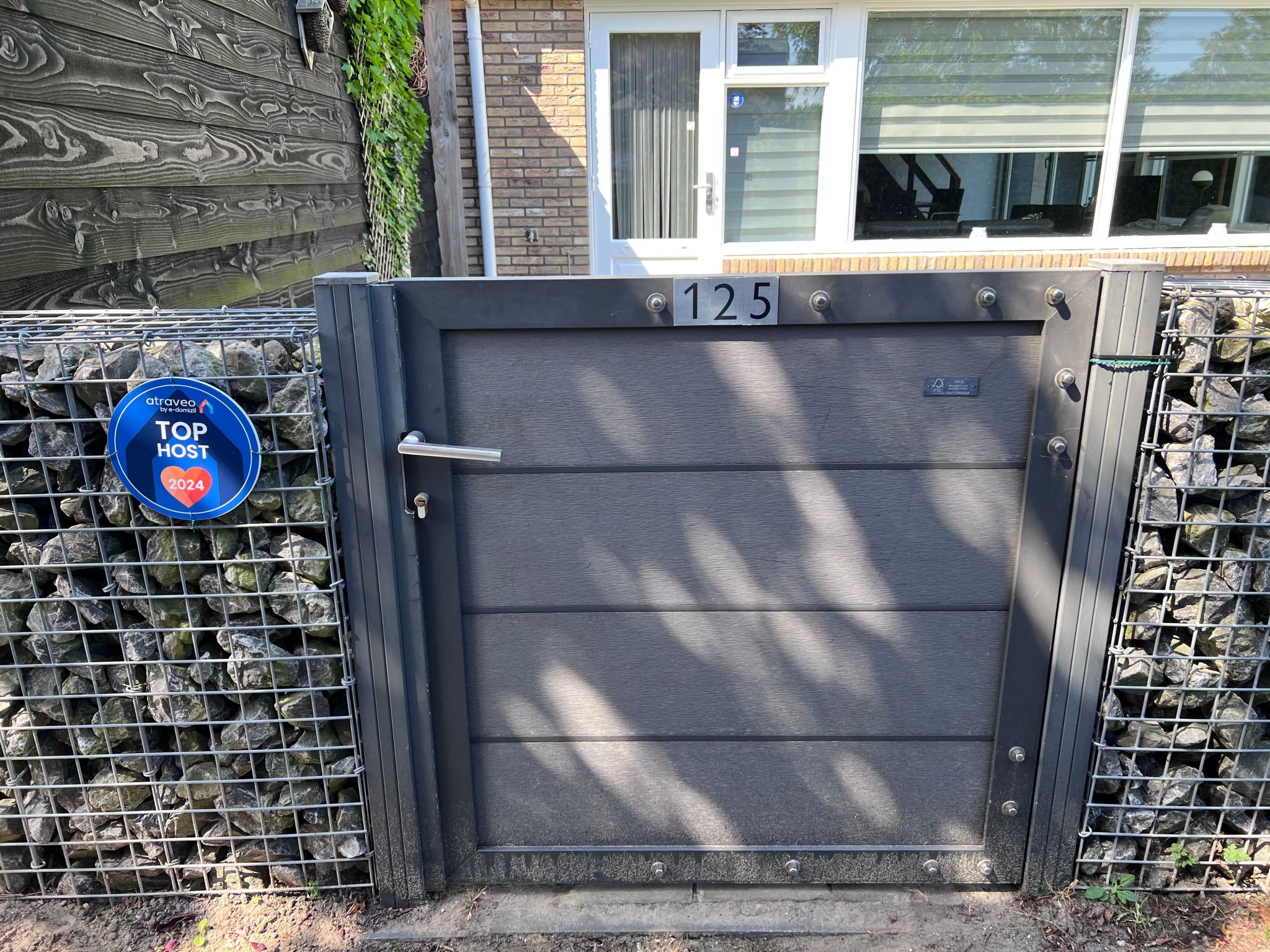 In Stavenisse mit gemütlicher Terrasse-Dedans