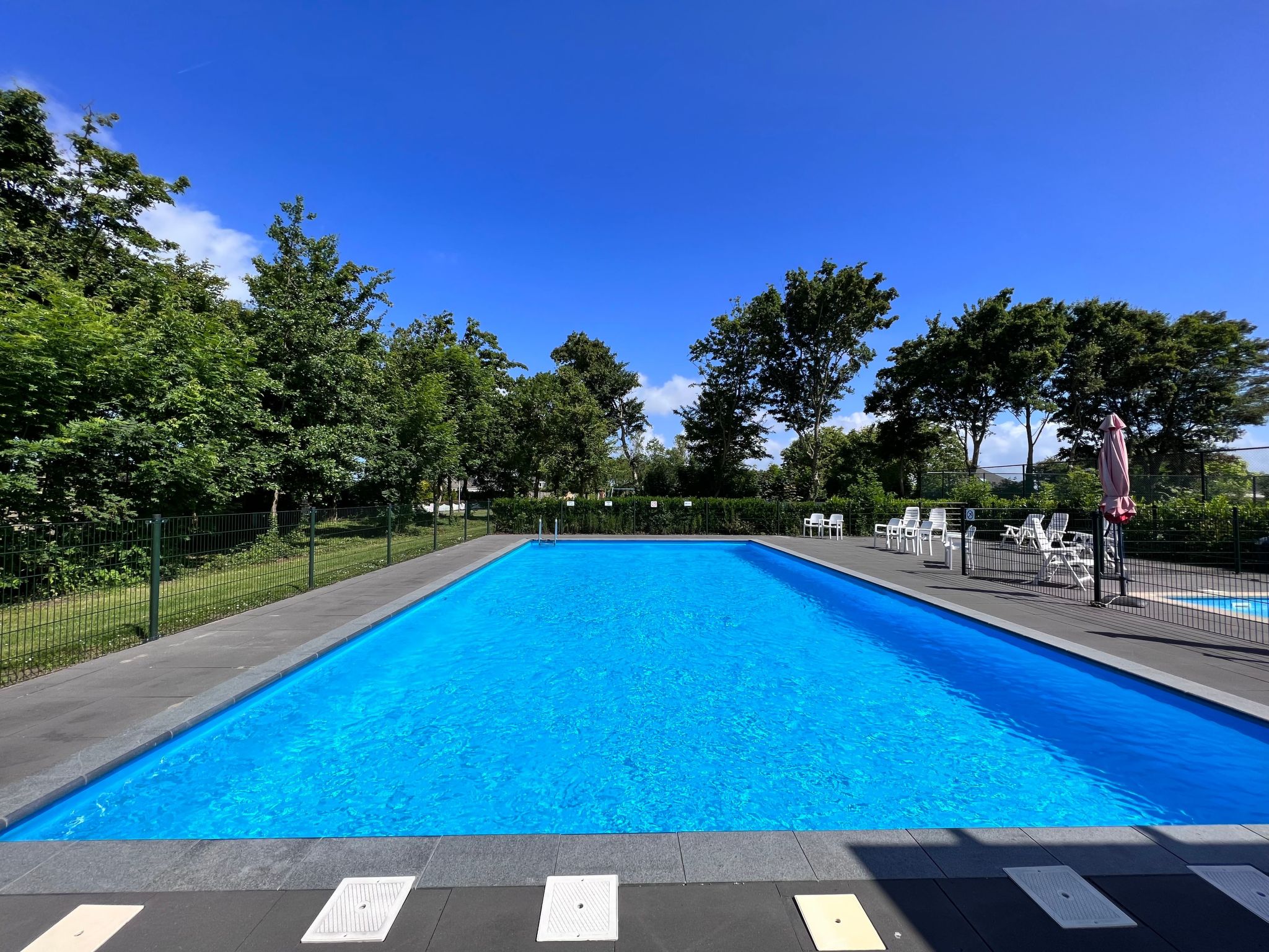 In Stavenisse mit gemütlicher Terrasse-Dedans
