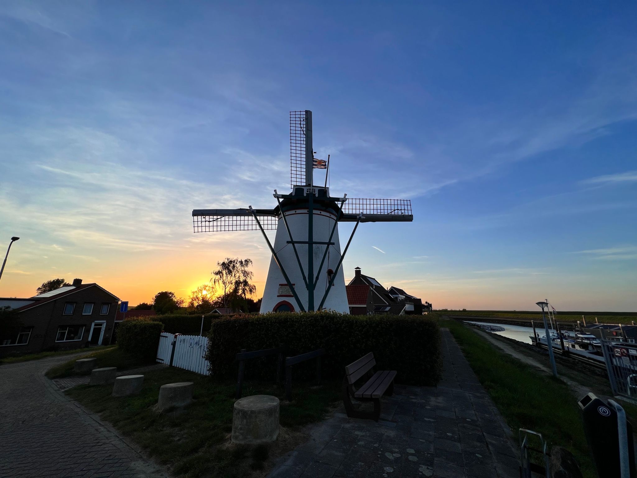 In Stavenisse mit gemütlicher Terrasse-Dedans