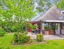 Zeeuwse Rust Stavenisse – Knus hoekhuis met heated pool en tuin, 1km van zee - thumbnail 1
