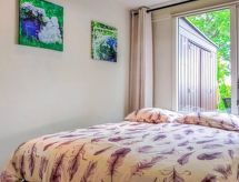 Zeeuwse Rust Stavenisse – Knus hoekhuis met heated pool en tuin, 1km van zee - thumbnail 2