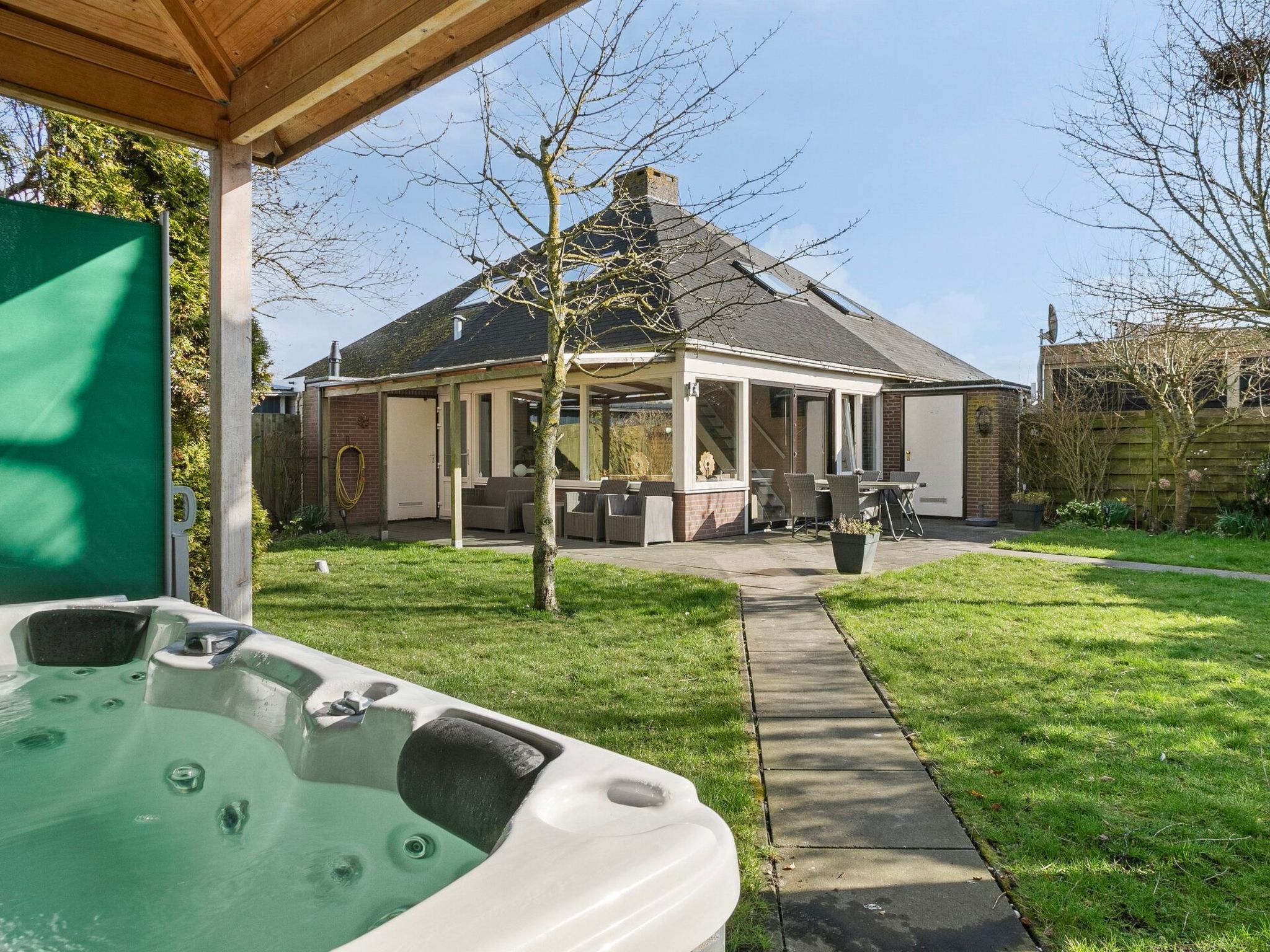 Ferienhaus mit umzäuntem Garten in Stavenisse (Niederlande) und 1 Hund erlaubt