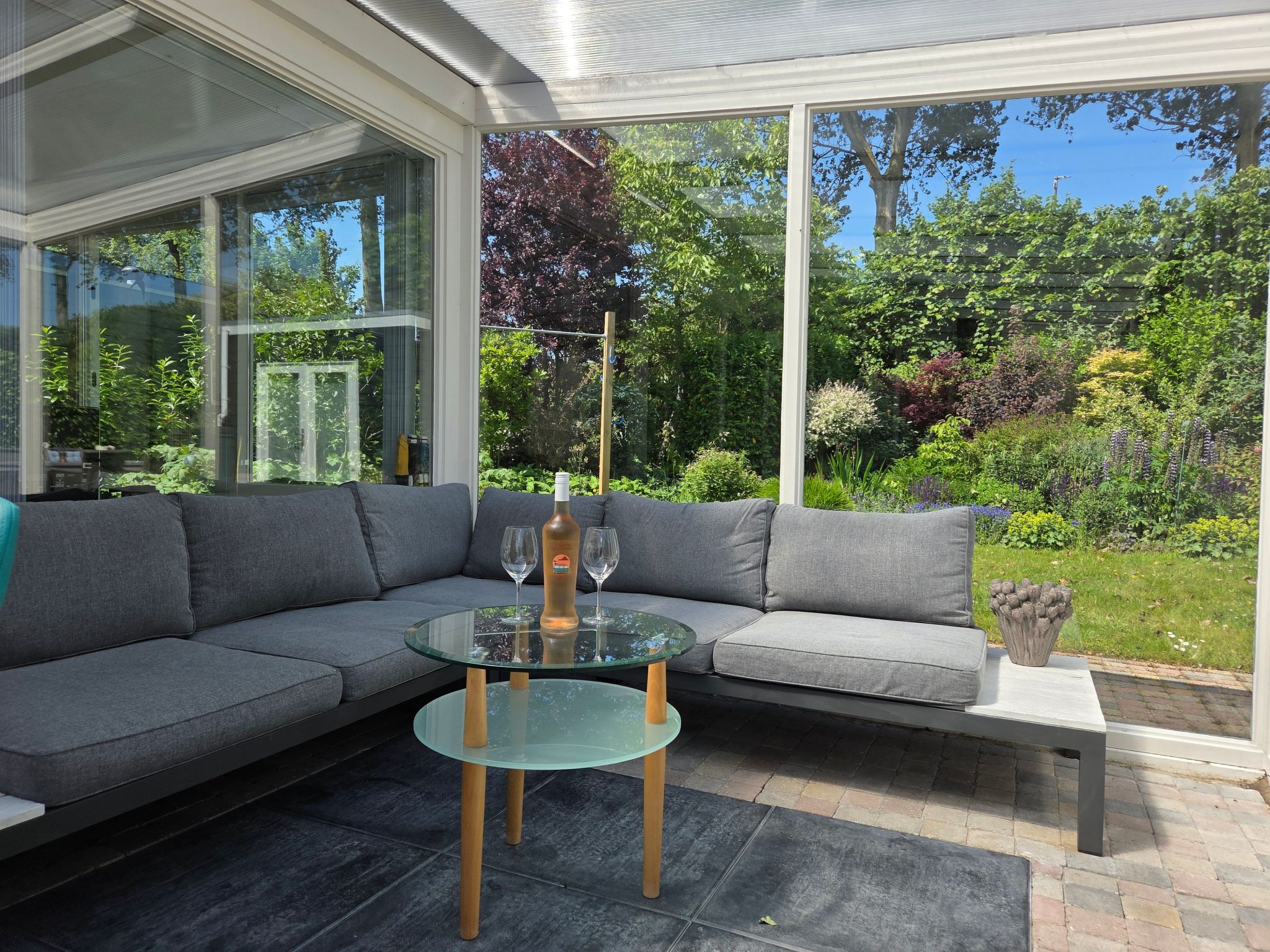 Für 6 Personen-Inside