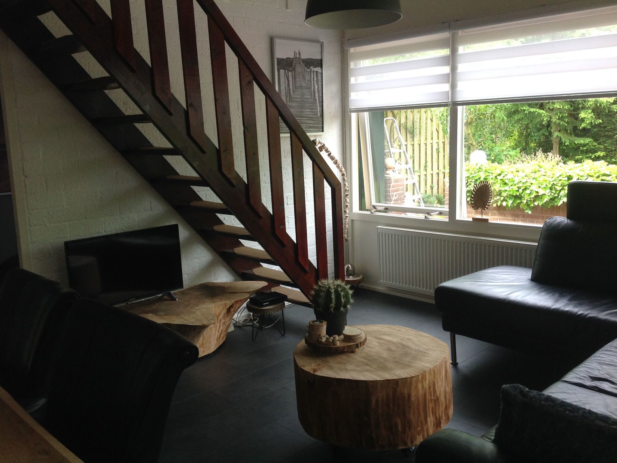 Mit Garten, Grill und Terrasse-Drinnen